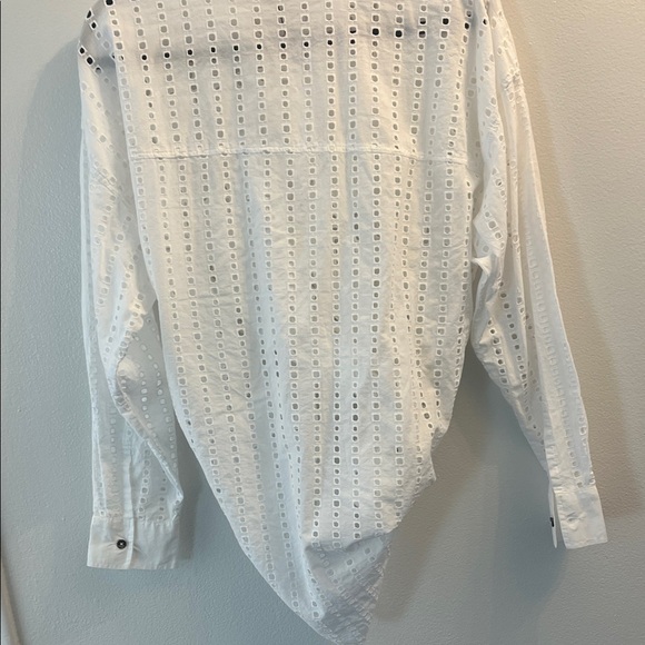 NWT White Eyelet Button-Up Shirt - Picture 7 of 7